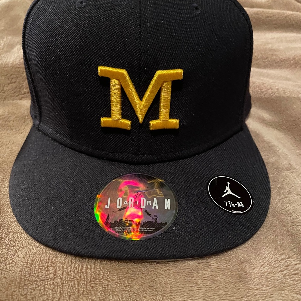 Michigan fitted hat 7-7/8 brand new with tags